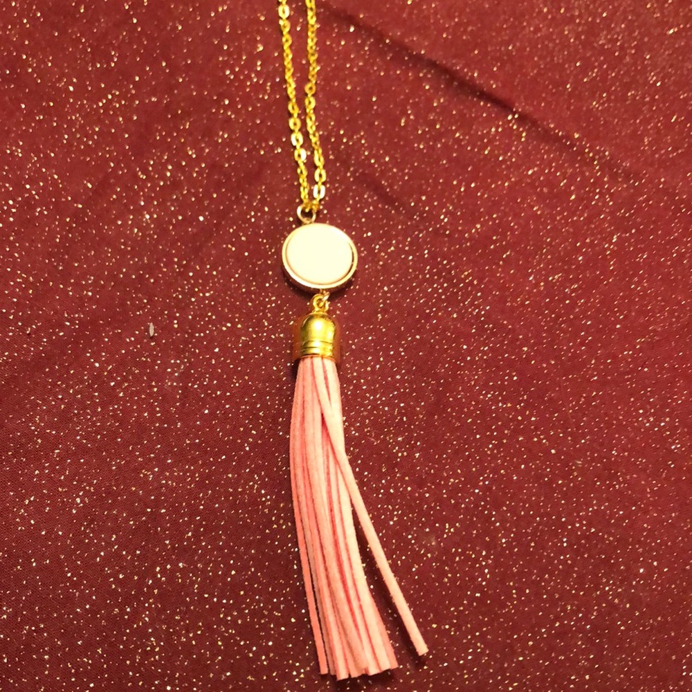 ❤️‍🔥4 for $20 Long leather tassel necklace